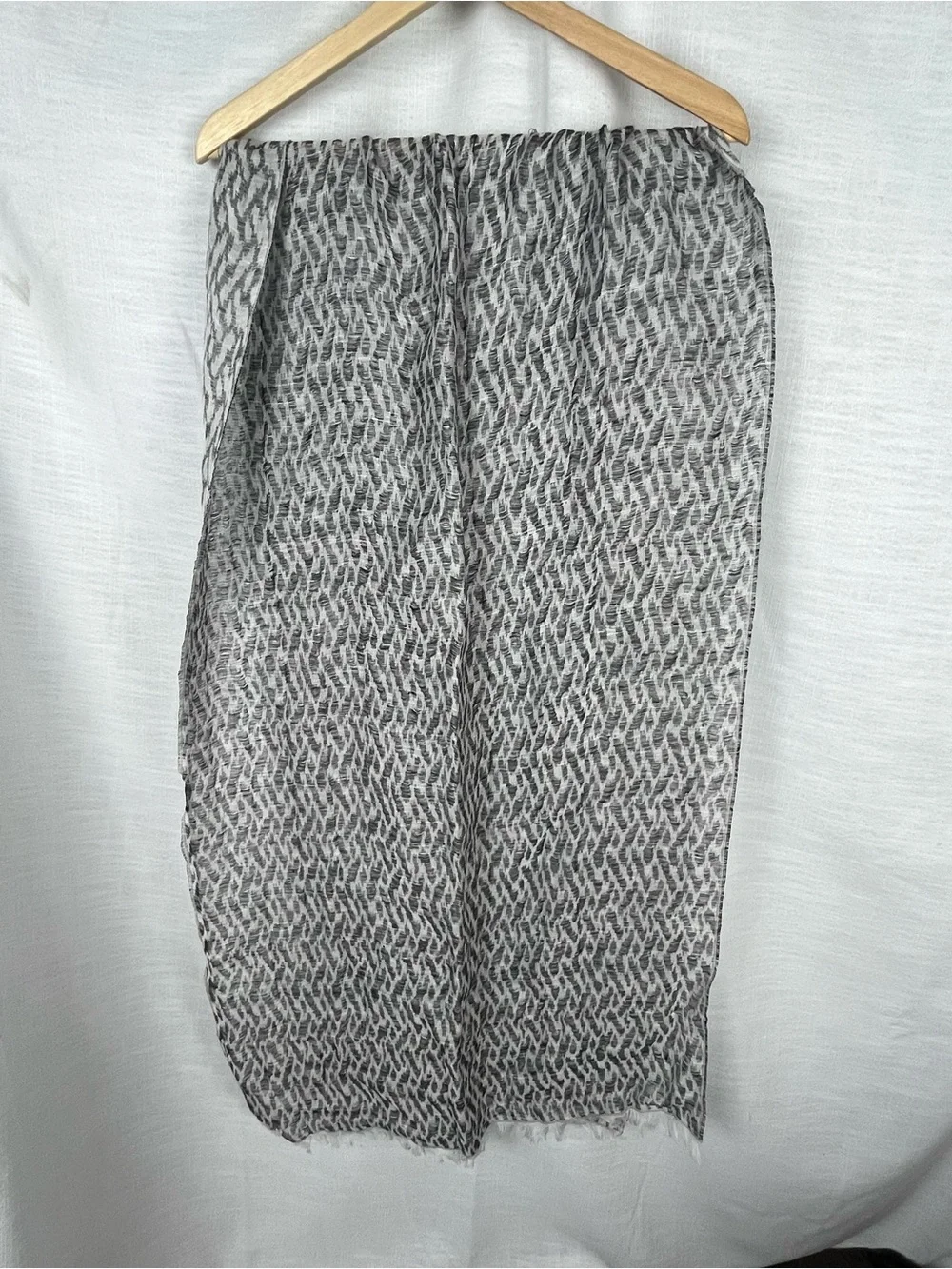 Vintage Lightweight Black & White Scarf Kafia Style Boho Indie